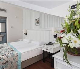 Monachus Hotel & Spa