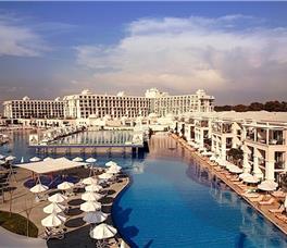 Titanic Deluxe Resort & Spa