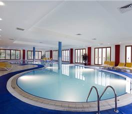 Jacaranda Club & Resort