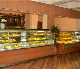 Jacaranda Club & Resort