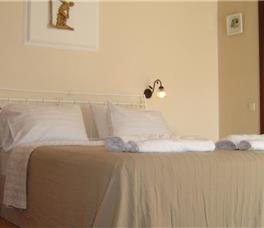 GOLDEN SUN APARTMENTS 