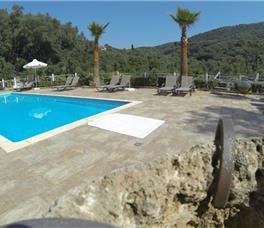 GOLDEN SUN APARTMENTS 