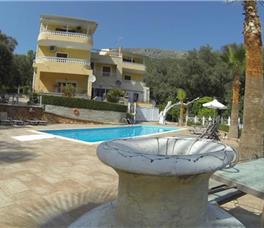 GOLDEN SUN APARTMENTS 