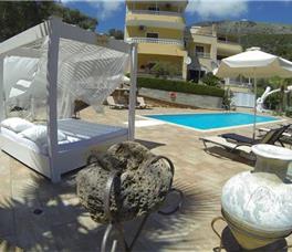 GOLDEN SUN APARTMENTS 