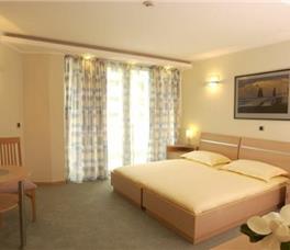 Montenegro Beach Resort