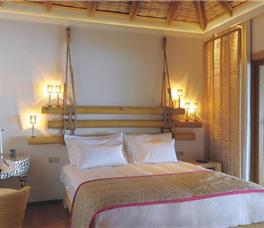 Constance Moofushi Resort Maldives 