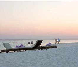 Constance Moofushi Resort Maldives 