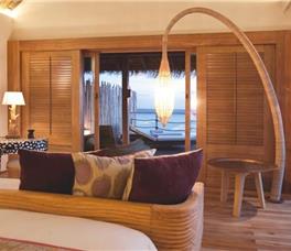 Constance Moofushi Resort Maldives 