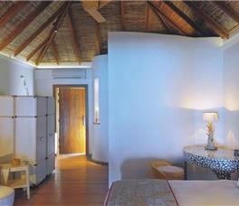 Constance Moofushi Resort Maldives 