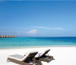 Constance Moofushi Resort Maldives 