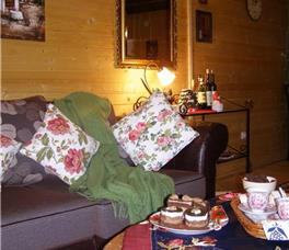 Vila 3 dhoma gjumi + dhoma ndenjeje