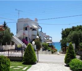 Leonidas Hotel & apartments