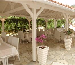 Leonidas Hotel & apartments