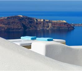 White Hotel Santorini (adults only)