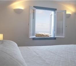 Athiri Santorini Family Friendly Hotel