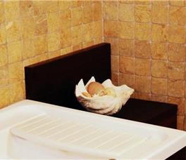 Pelican Bay Art Hotel