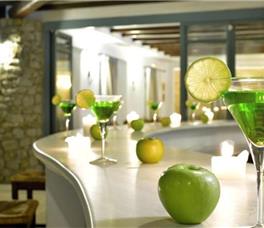 Pelican Bay Art Hotel