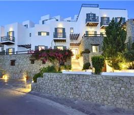 Pelican Bay Art Hotel