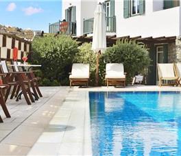 Pelican Bay Art Hotel