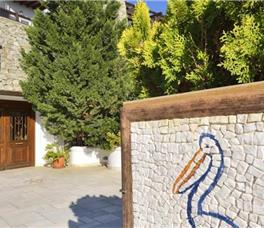 Pelican Bay Art Hotel