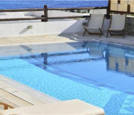 Pelican Bay Art Hotel