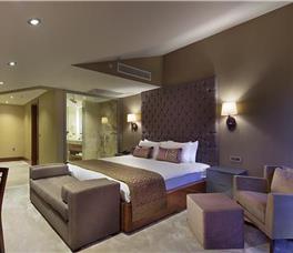 Ramada Resort Kusadasi & Golf