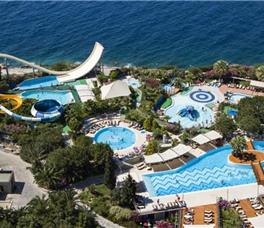 Pine Bay Holiday Resort 