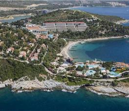 Pine Bay Holiday Resort 