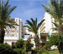 Fantasia Deluxe Hotel