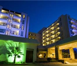 Fantasia Deluxe Hotel