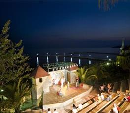 Fantasia Deluxe Hotel