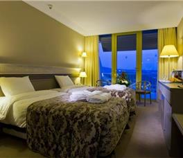 Fantasia Deluxe Hotel