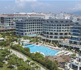 Commodore Elite Suites & Spa