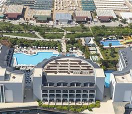 Commodore Elite Suites & Spa