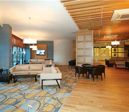 Commodore Elite Suites & Spa