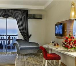 Justiniano Deluxe Resort