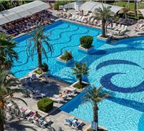 Crystal Admiral Resort Suites & Spa