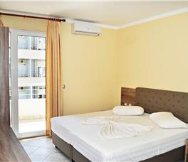 Dolce Vita by Bonita Classic