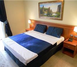 Dolce Vita by Bonita Classic