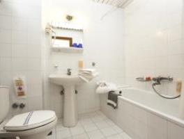 Dhome dyshe garden view