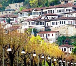 Castle Park Berat