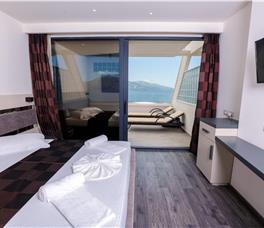 Double room Deluxe with Terrace and Panoramic Sea view