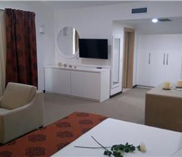 Santa Quaranta Premium Resort 