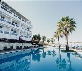 Santa Quaranta Premium Resort 