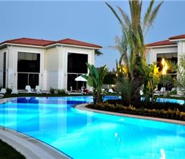 Paloma Oceana Resort