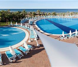 Paloma Oceana Resort