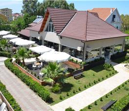 Godija Hotel & Suites