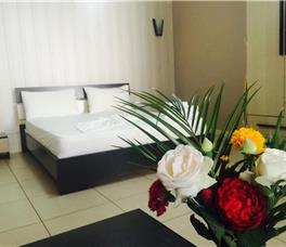 Godija Hotel & Suites