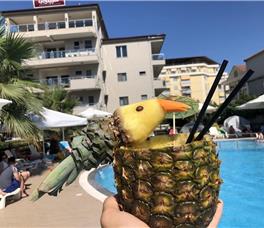 Godija Hotel & Suites