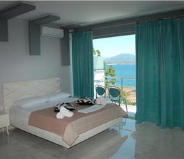 Oceanic Overview Suites